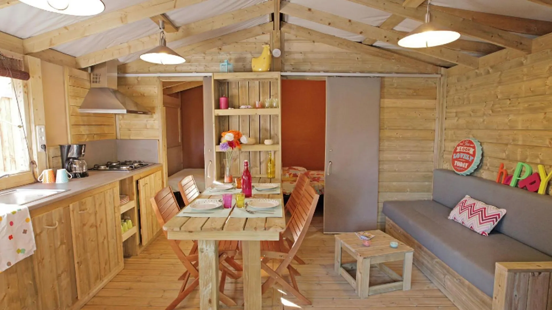 Kamp alanı Domaine Residentiel De Plein Air Mas De Champel Otel Les Ollières-sur-Eyrieux Fransa